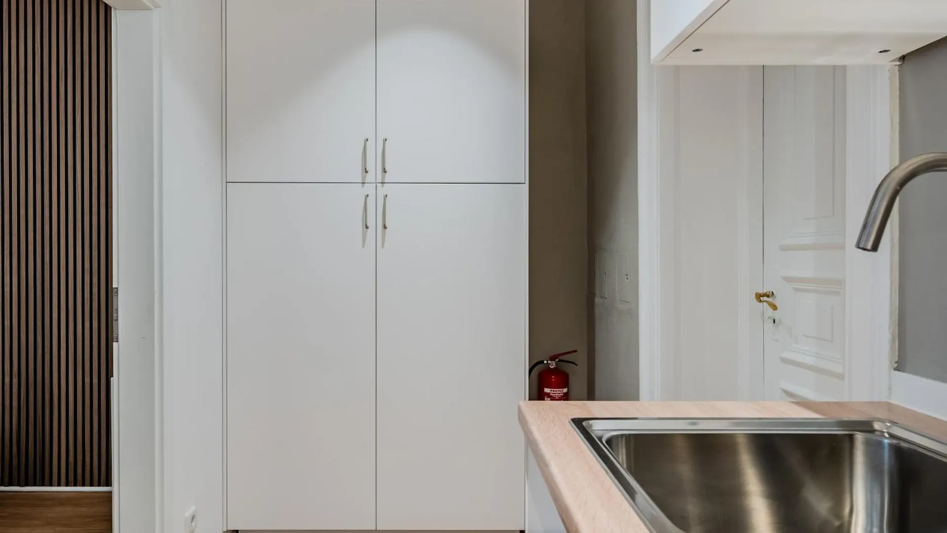 The Music Studio - Newly Renovated Berlin